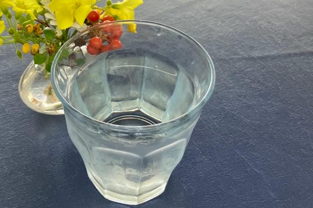 ガラス容器の魅力を最大限に引き出す使い方とアイディア集